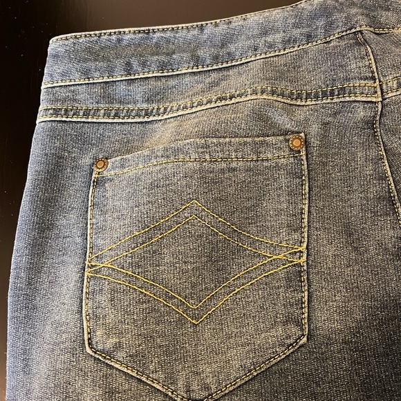 Pajama Jeans bootcut pull up elastic waist, medium wash blue, size S, NWT - Picture 16 of 16